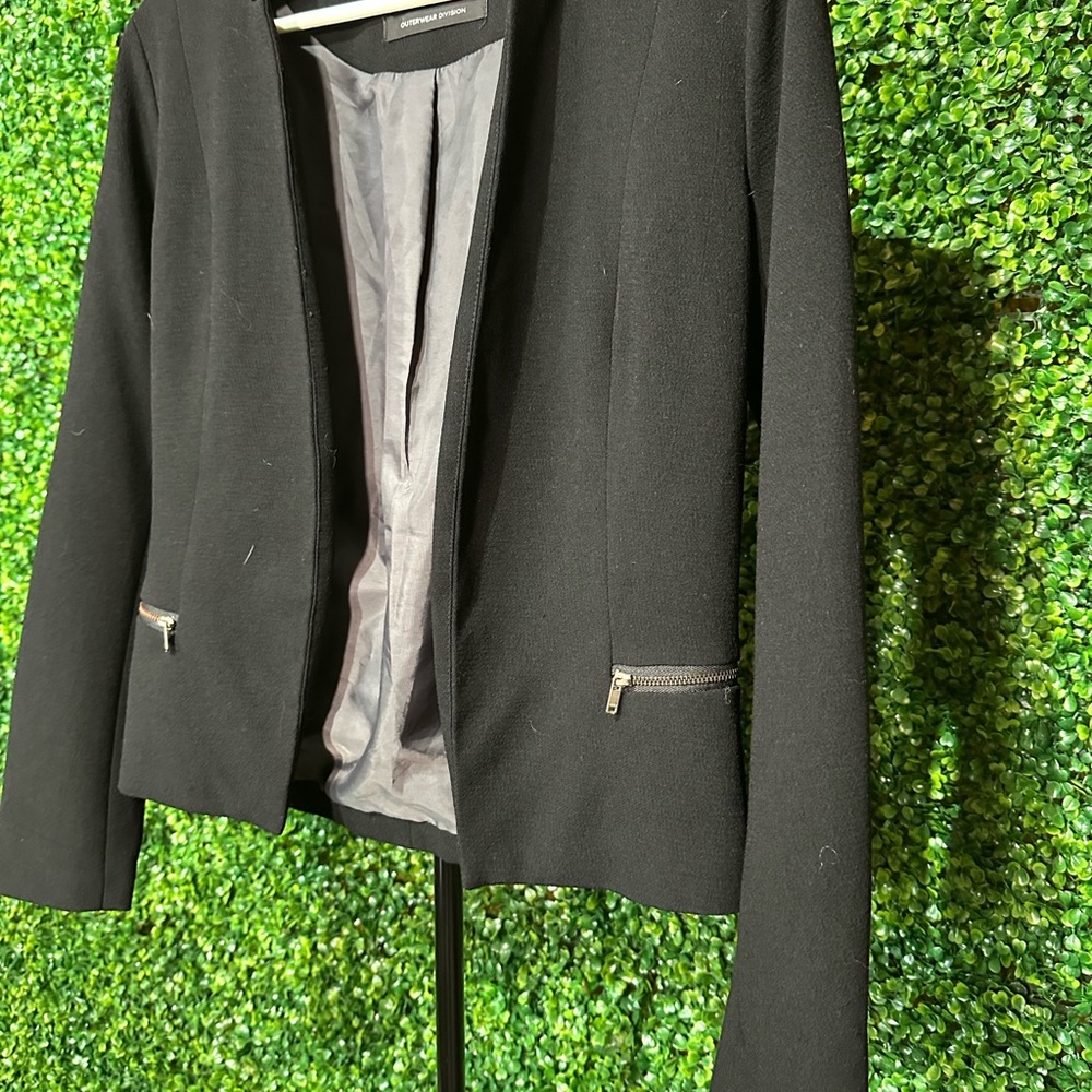 Only Black Fitted Blazer with Modern Collarless Design size 36 - Picture 3 of 5